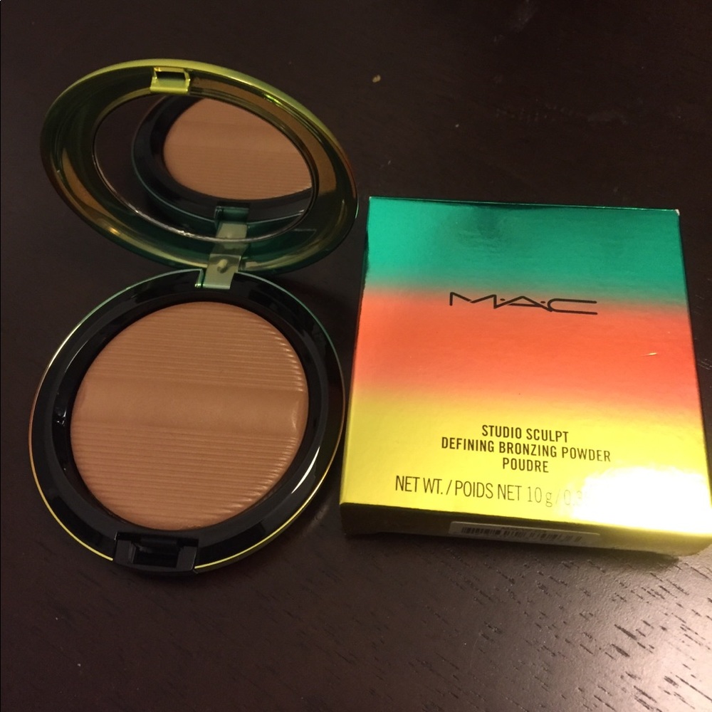 New Mac studio sculpt bronzing powder